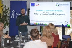 IMG-c5296a6238dc41cc4e609a58cb30c6b3-V