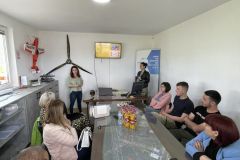 IMG-4e9c115fce06b08c71edfb967006ec3b-V
