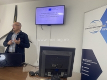 IMG-50773fef62bc5aff2e5bdf206288ef64-V