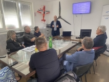 IMG-7f2012fa0770a78b24662e383da94c04-V